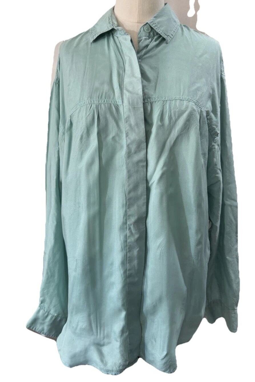Vintage 90s Lady Foot Locker Casuals 100% Silk Button Down Blouse Small Green